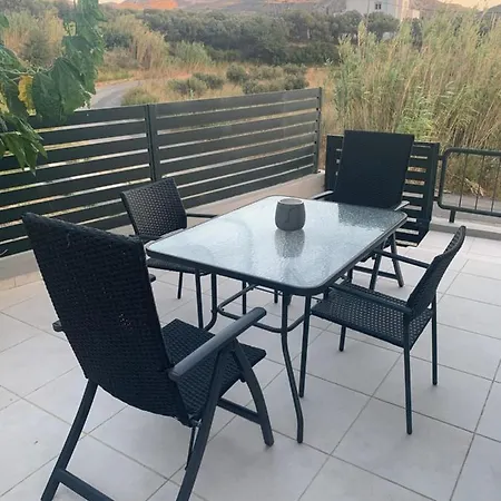 Eucalyptοs House Apartment *